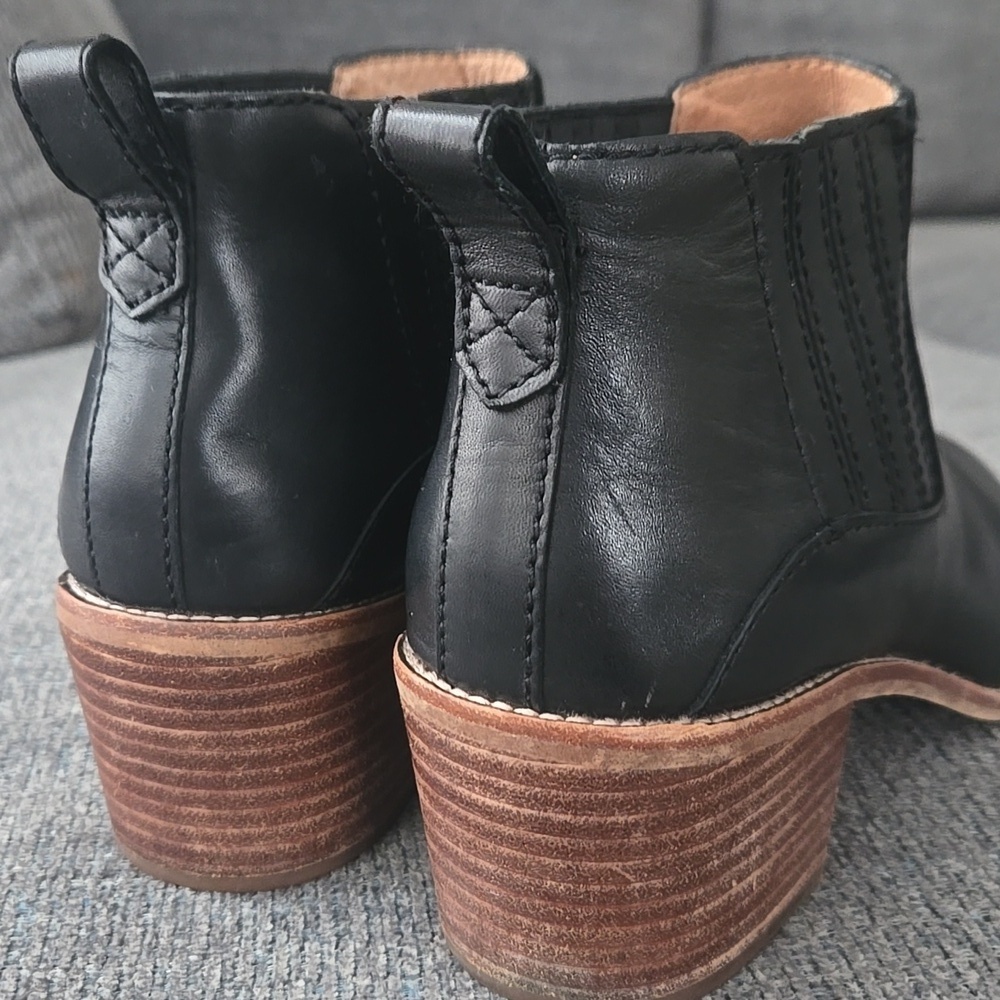 Madewell Black Leather Bonham Chelsea Western Ankle Booties Size 9.5 - Picture 4 of 16